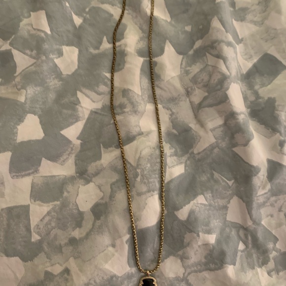 Kendra Scott Pendant Necklace - Picture 3 of 3
